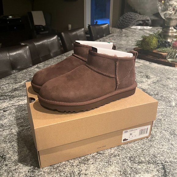 SOLD - Ugg Ultra Mini Boot- Chocolate Brown - Picture 3 of 7